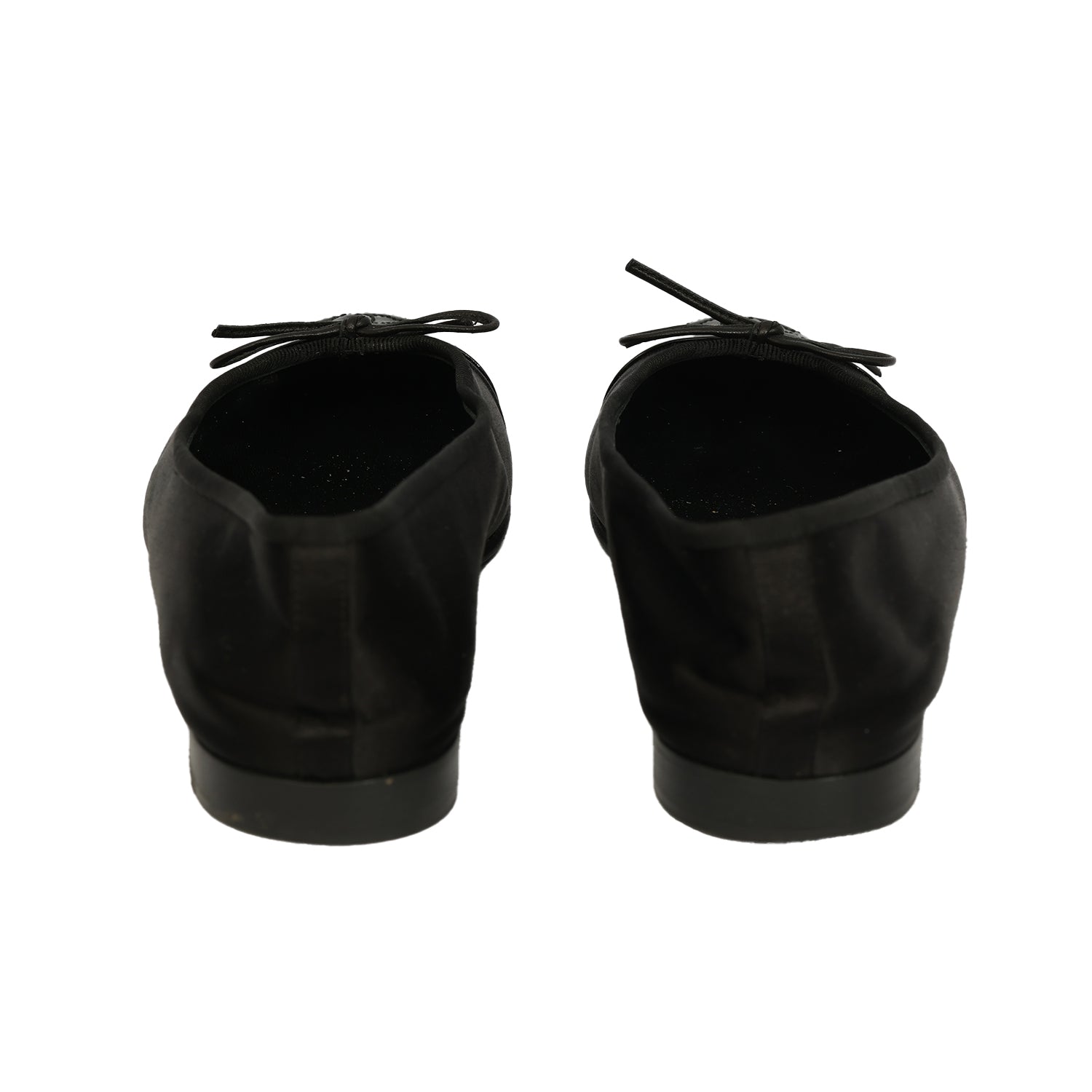 CHANEL SIZE EU 38 PATENT LEATHER CC CAP TOE BALLET FLATS