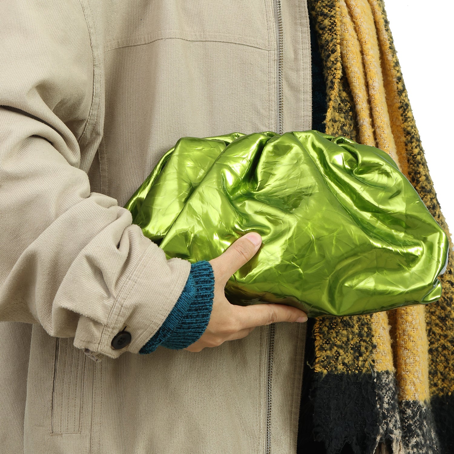 BOTTEGA VENETA GREEN METALLIC TEEN POUCH CLUTCH