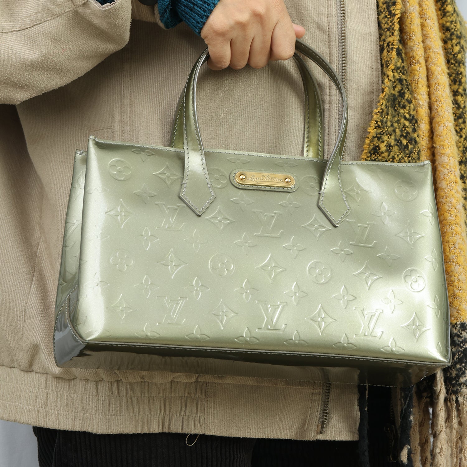 LOUIS VUITTON WISHIRE PM HANDBAG