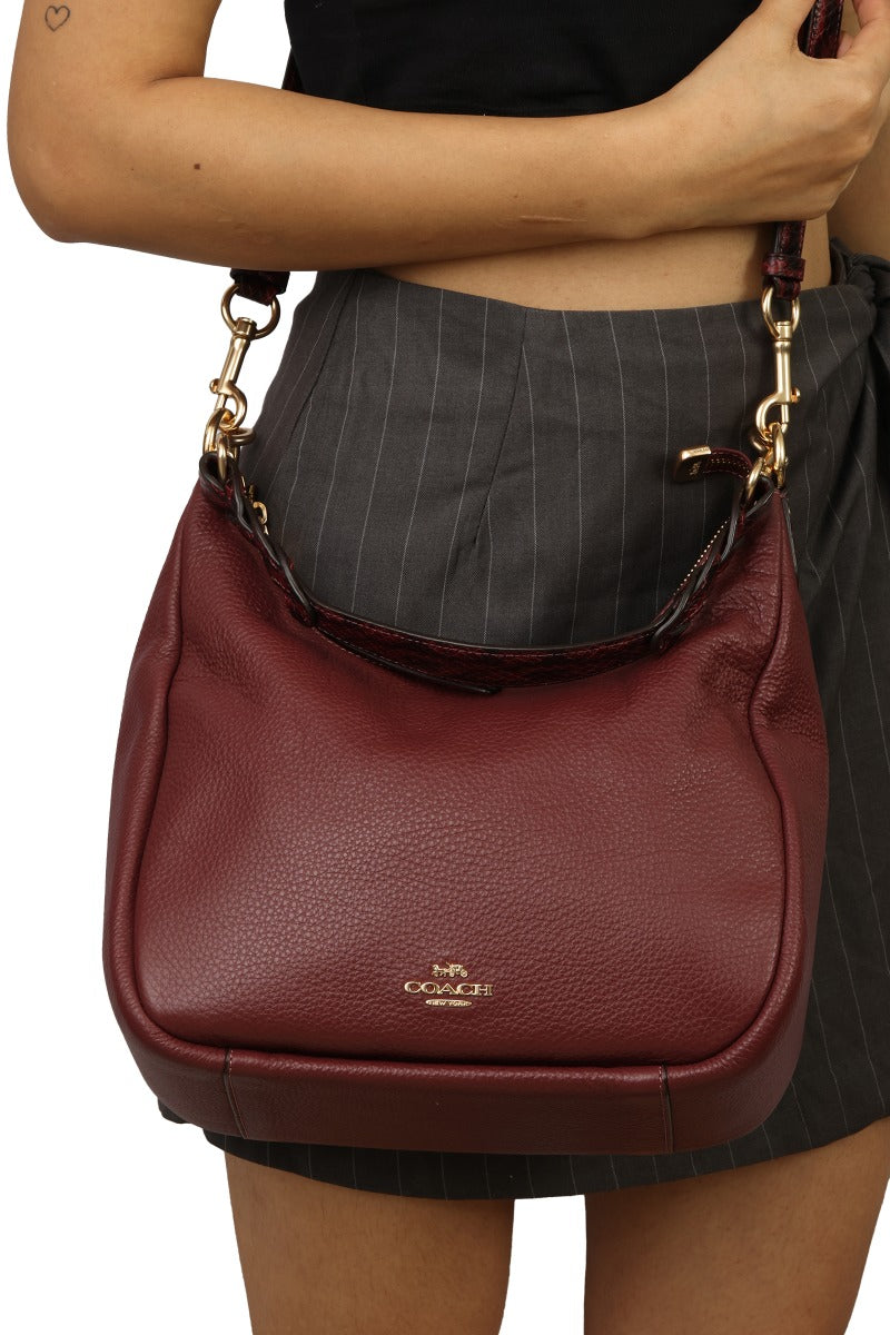 coach-jules-hobo-in-signature-shoulder-canvas-bag