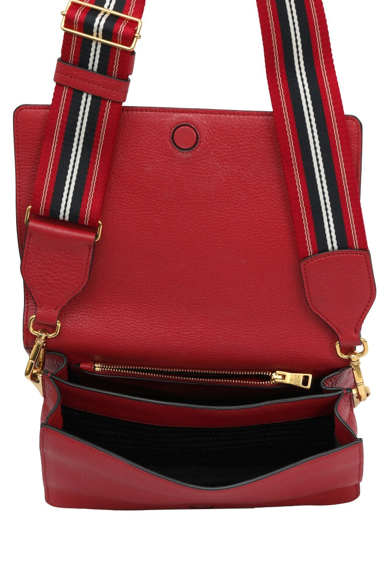 prada-wallet-on-strap-saffiano-leather-shoulder-bag