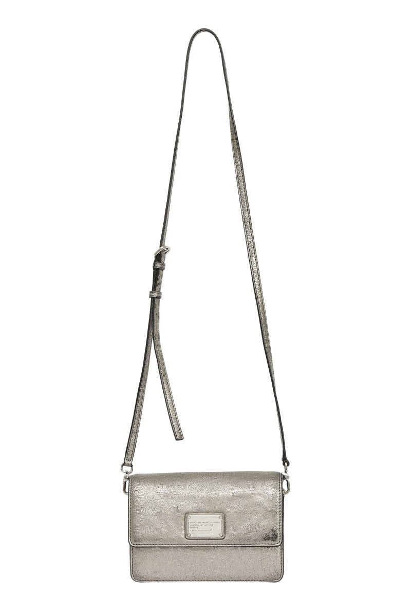 marc-jacobs-raffia-silver-sling-bag