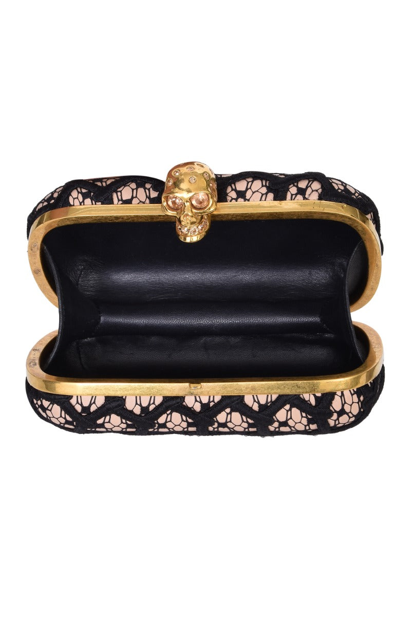 alexander-mcqueen-skull-clutch