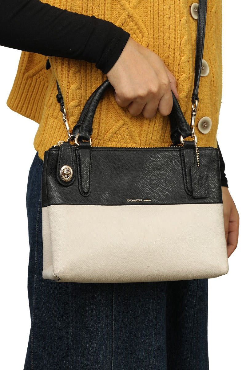 coach-white-black-leather-top-handle-small-tote-bag