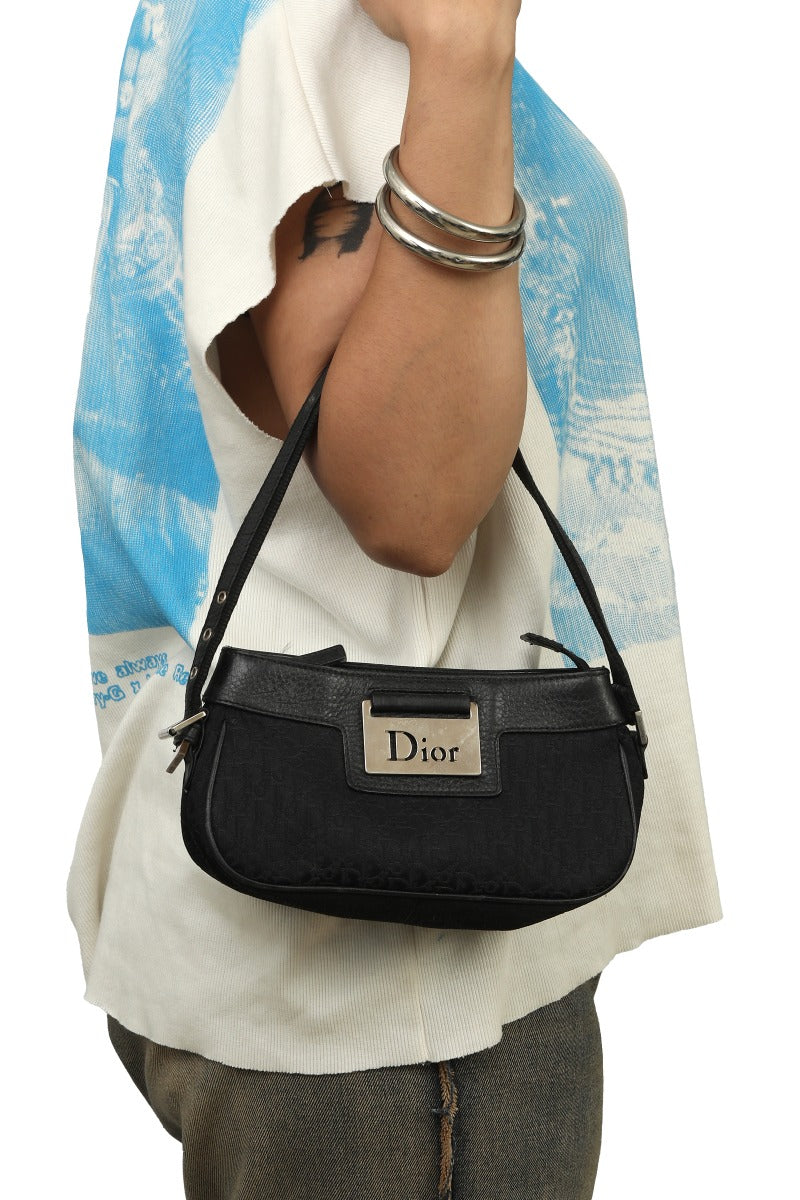 christian-dior-cd-black-canvas-street-chic-trotter-shoulder-bag