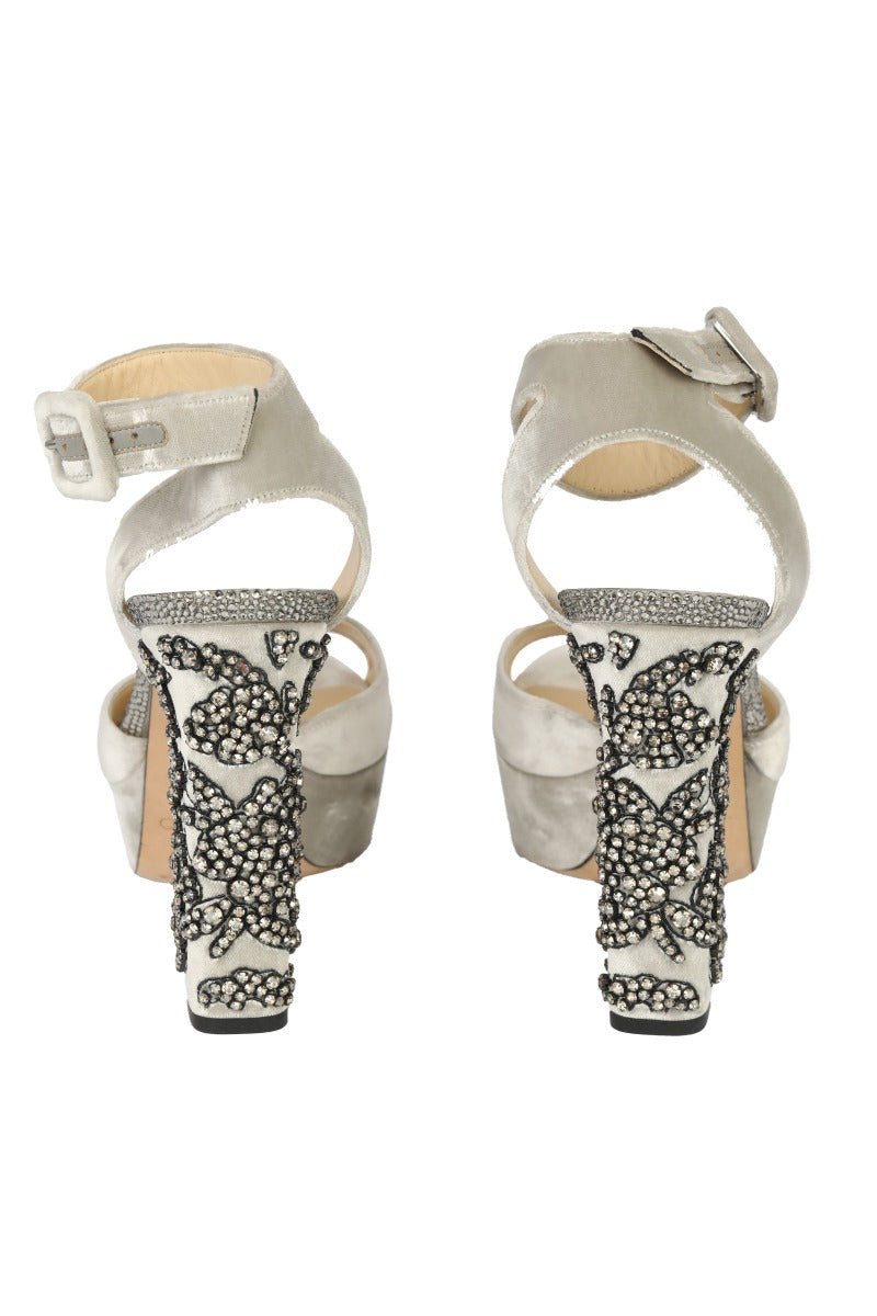 louis-vuitton-mini-damier-pochette