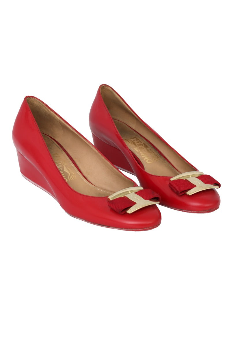salvatore-ferragamo-size-8-vara-red-pumps