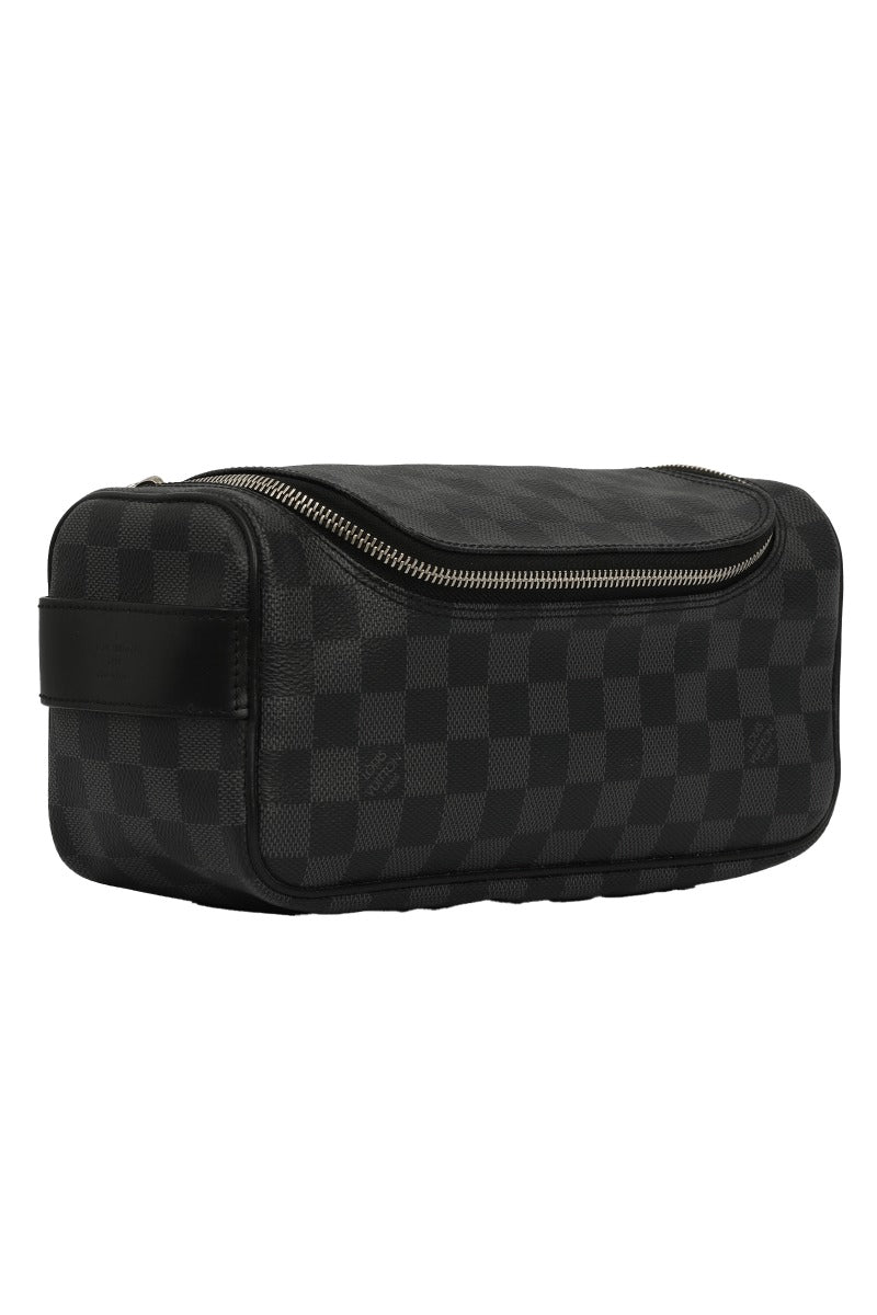 louis-vuitton-damier-graphite-canvas-toiletry-pouch