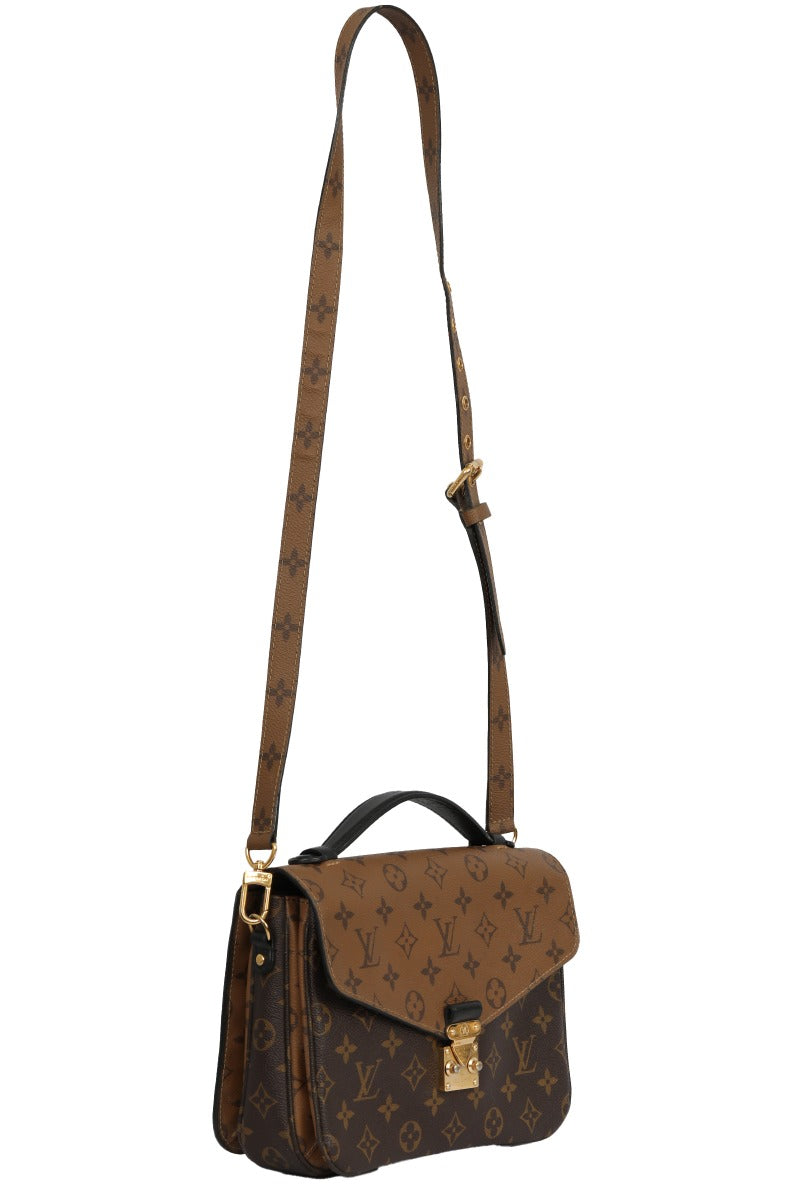 louis-vuitton-pochette-metis-monogram-reverse