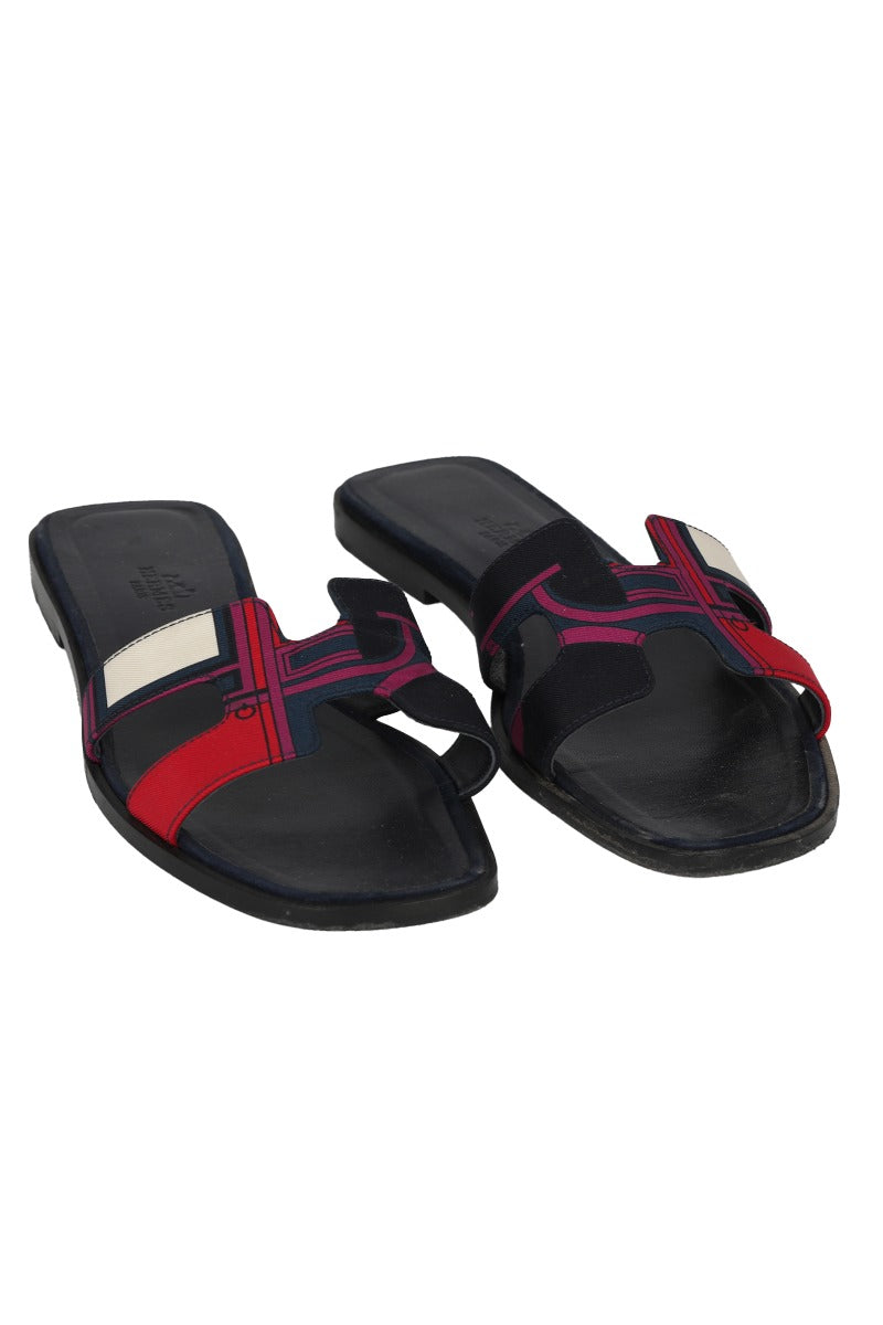 hermes-eu-36-multicolor-printed-canvas-oran-flat