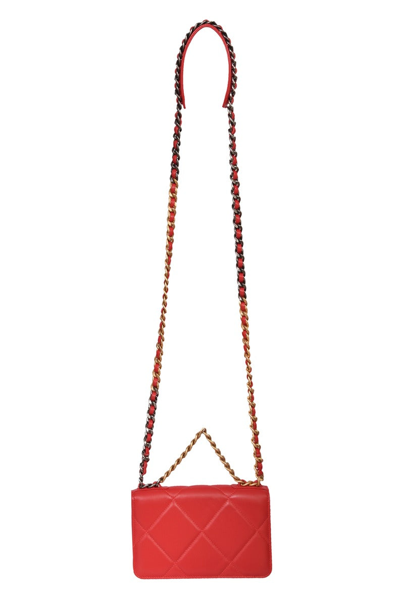 chanel-19-leather-wallet-on-chain