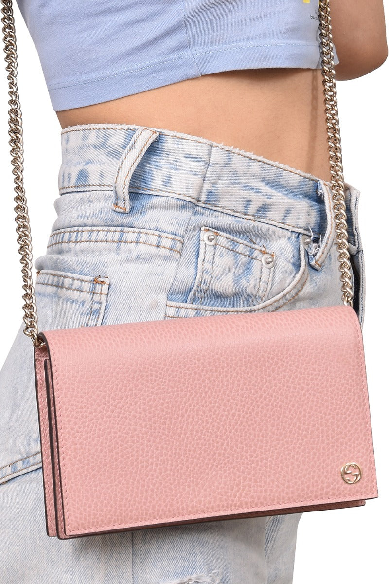 gucci-gg-pink-leather-chain-sling-bag