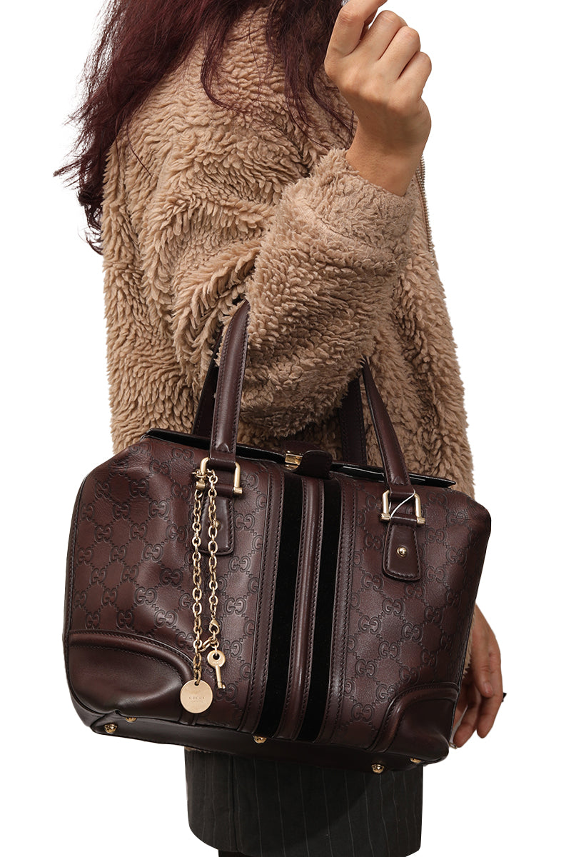 gucci-gg-signature-treasure-boston-bag