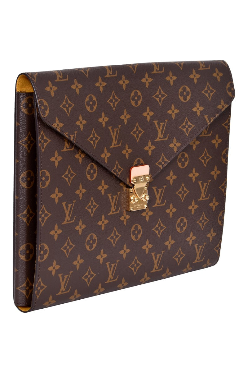 louis-vuitton-monogram-mark-folder