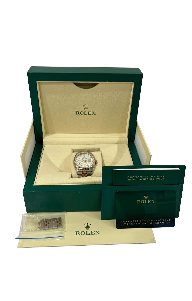 rolex-oyster-datejust-36-rolesoreyerose-silver-fluted-watch