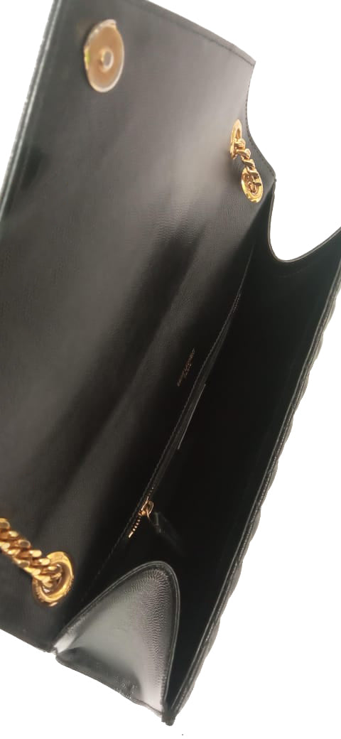 yves-saint-laurent-large-envelope-shoulder-bag