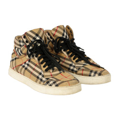 Burberry Size: EU 43 Classic Canvas High Top Sneakers