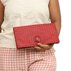 BOTTEGA VENETA INTRECCIATO WOVEN LEATHER TWIST LOCK CLUTCH