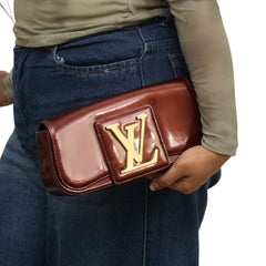 LOUIS VUITTON AMARANTE VERNIS PATENT LEATHER SOBE CLUTCH