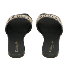 CHRISTIAN DIOR EU-37.5 DWAY SLIDES 