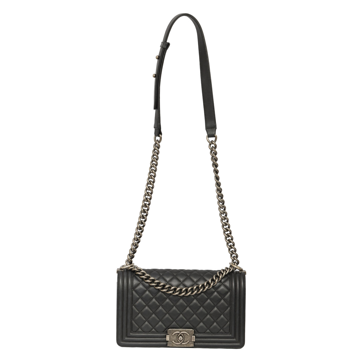CHANEL BLACK MEDIUM BOY FLAP BAG