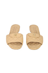 CHANEL SIZE EU  39 CQUILTED MULE SANDAL