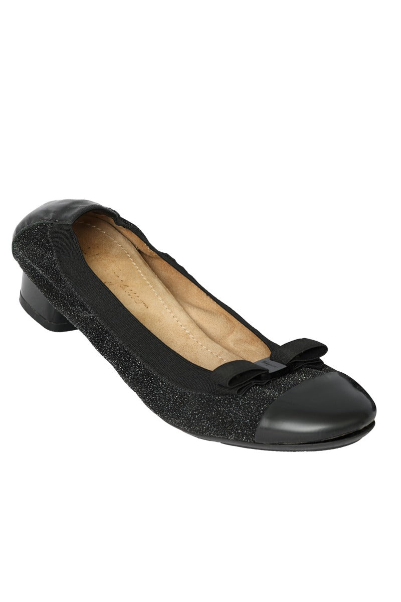Salvatore Ferragamo Size-Us 6 Black Patent Leather Vara Bow Pumps
