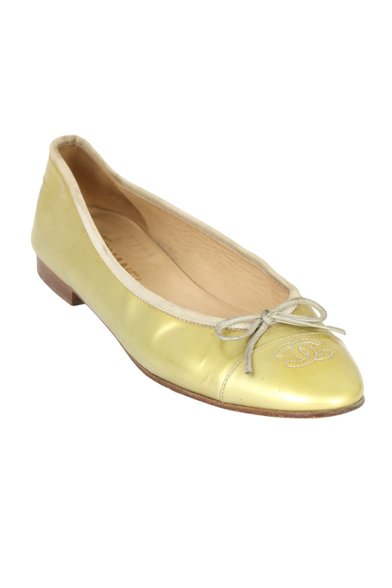 Chanel Size EU-40 Bow Leather Gold Ballet Flats