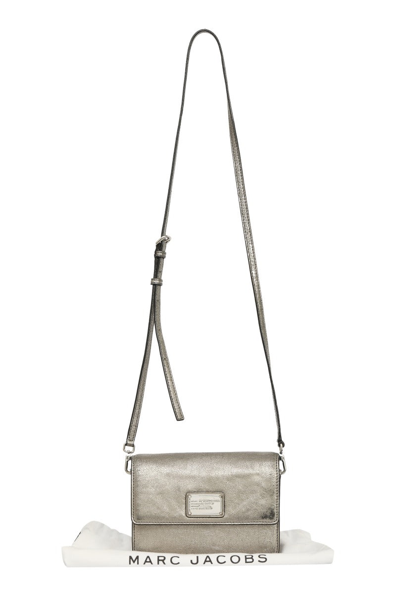 marc-jacobs-raffia-silver-sling-bag