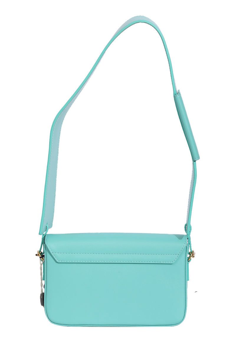 Jacquemus Le Carinu Logo Plague Shoulder Bag 