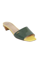 Fendi EU 41 Green Patent Leather Sandals