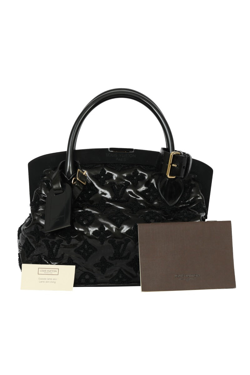 louis-vuitton-patent-leather-black-fascination-lock-frame-bb-bag