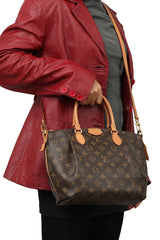 louis-vuitton-biscayne-bay-red-vernis-handbag