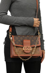 louis-vuitton-dauphine-mm-monogram-handbag