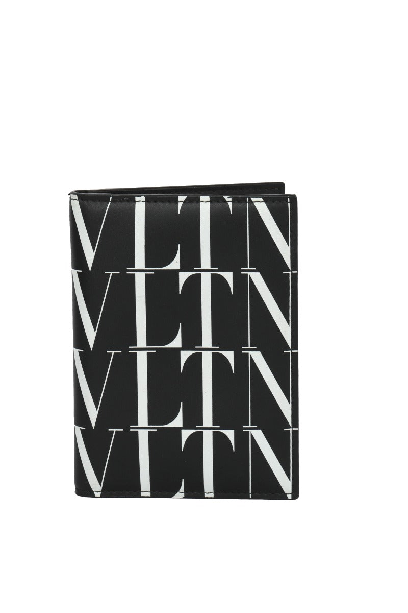 Valentino Garavani Black And White Vltn Logo Passport Cover