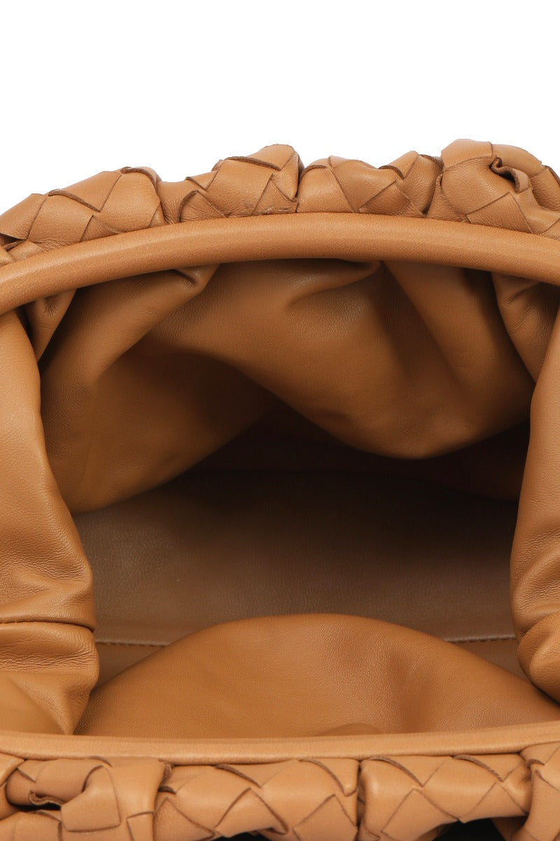 bottega-veneta-intrecciato-pouch-caramel-leather-clutch