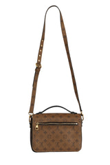 louis-vuitton-pochette-metis-monogram-reverse