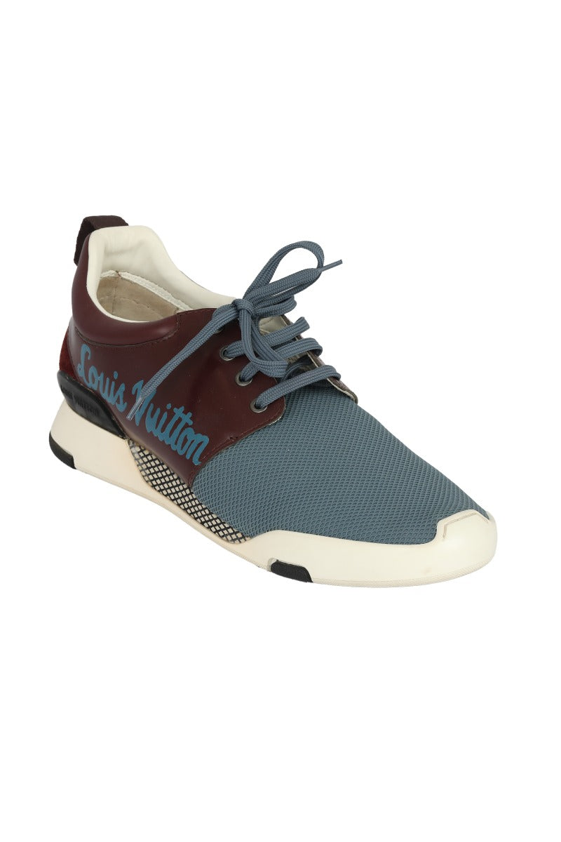 Louis Vuitton Size 8.5 Tricolor Mesh And Logo Embosed Sneakers
