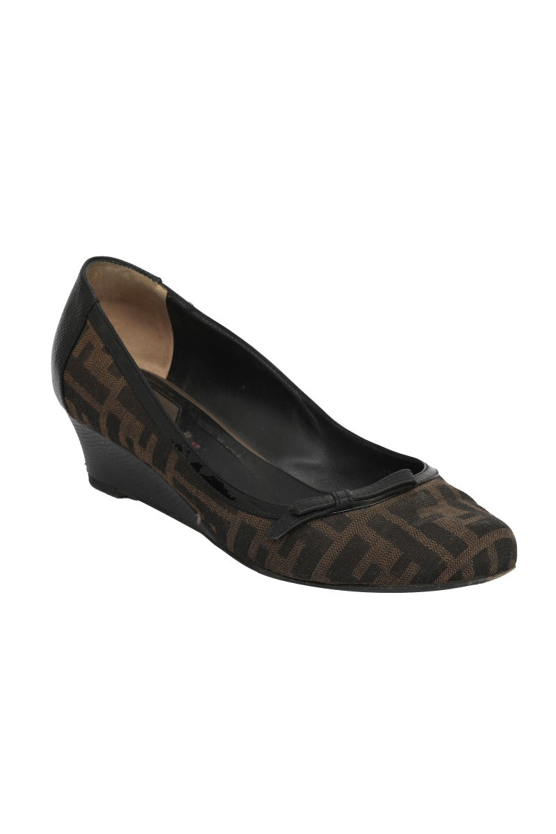 fendi-eu-37-5-zucca-monogram-wedges