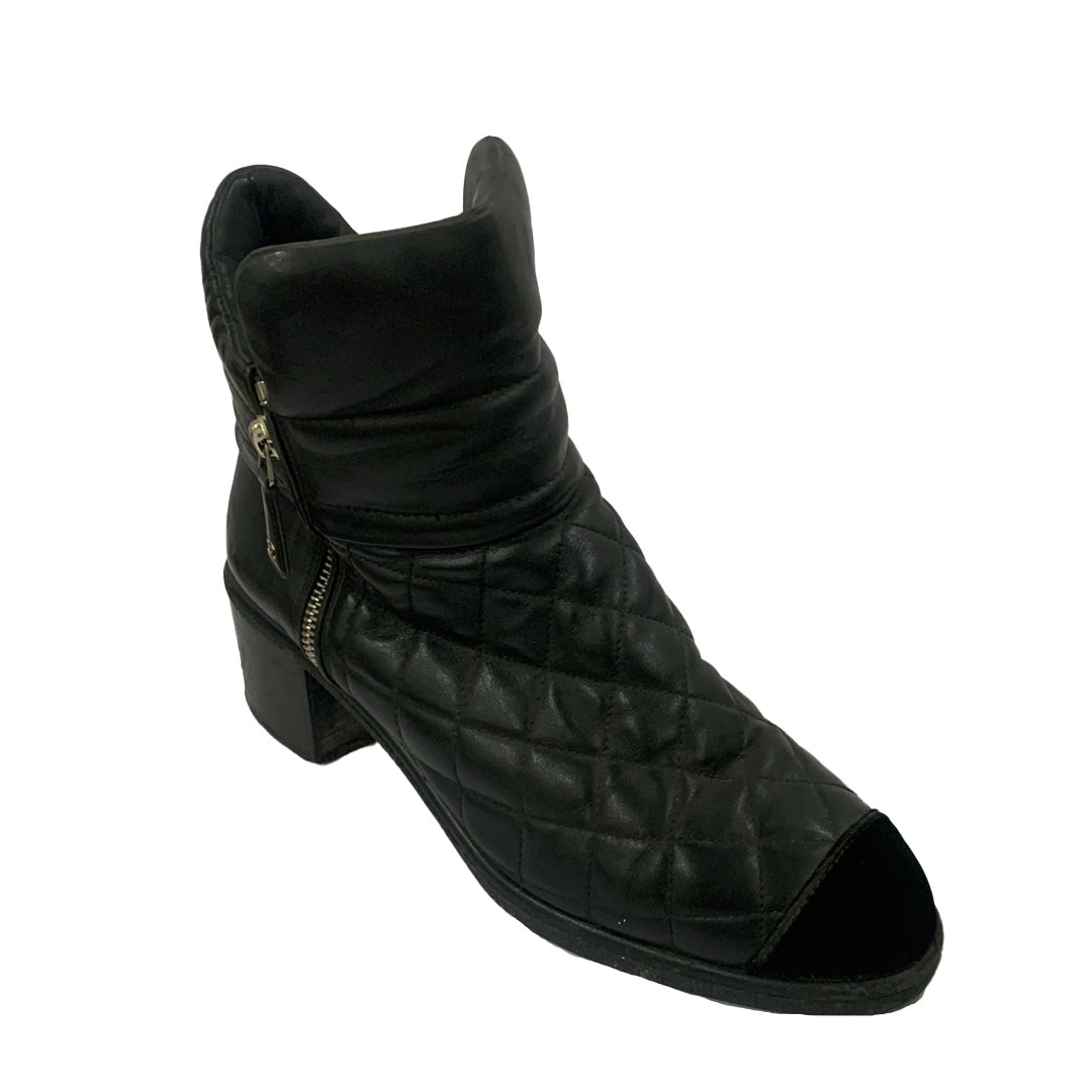 Chanel EU 40.5 Quilted Leather Black Ankle Boots