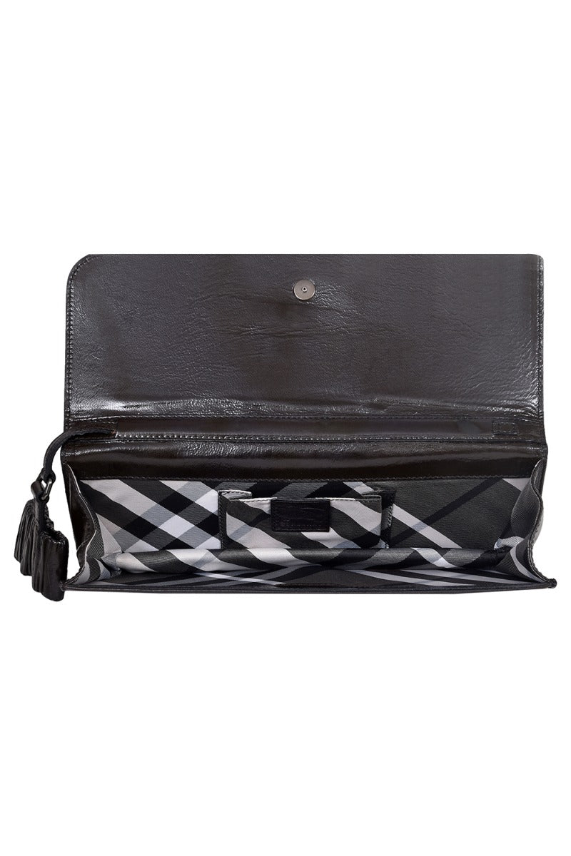 burberry-patent-leather-continental-wristlet
