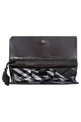 burberry-patent-leather-continental-wristlet