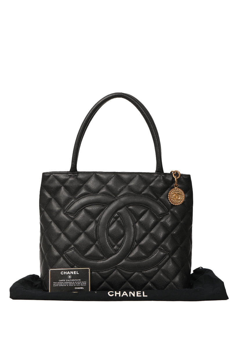 chanel-medallion-tote-bag-in-caviar-leather