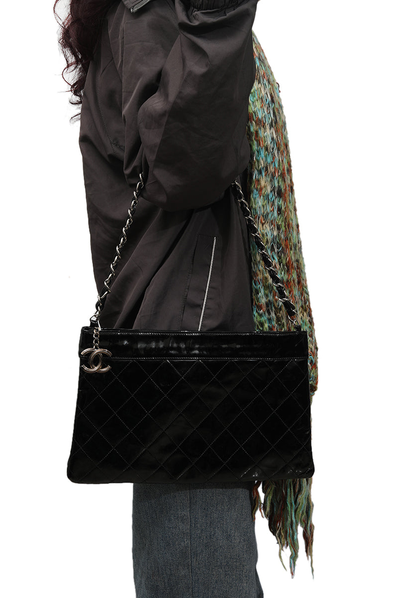 chanel-patent-leather-quilted-shoulder-bag