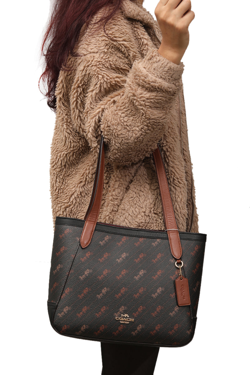 coach-horse-and-carriage-dot-print-tote