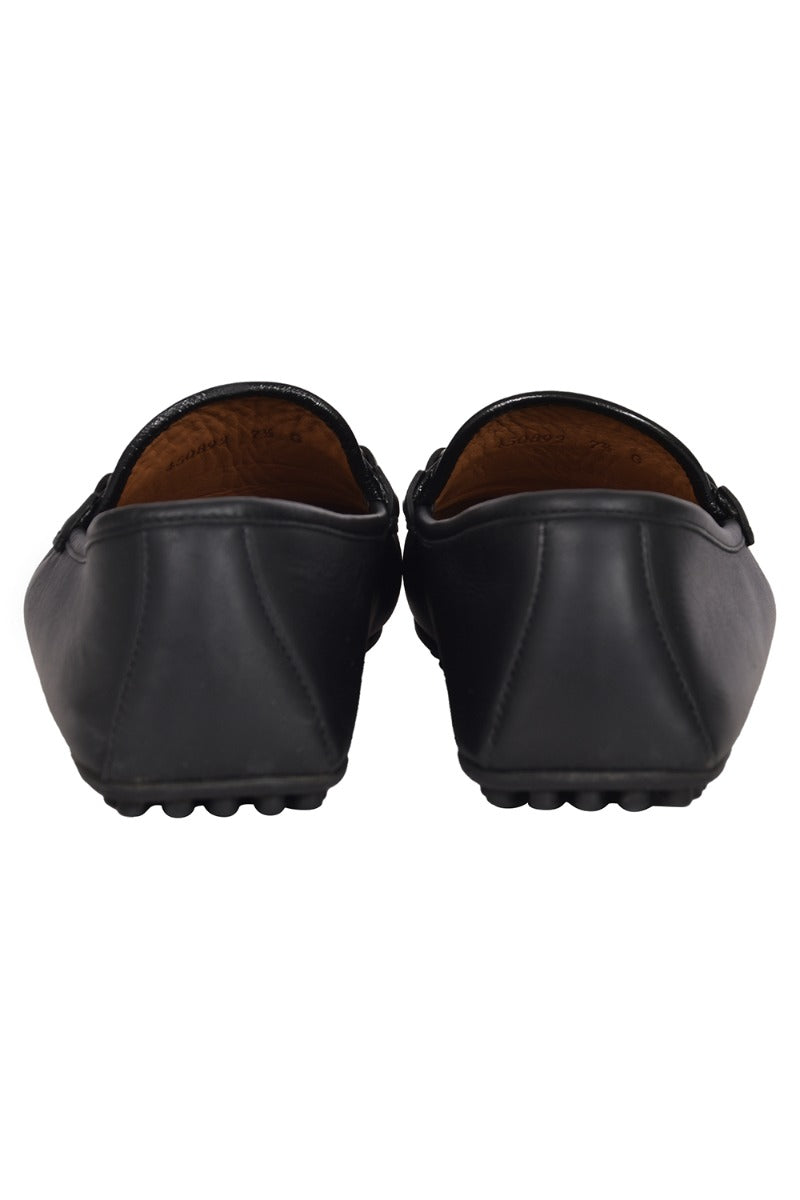 gucci-signature-leather-loafers