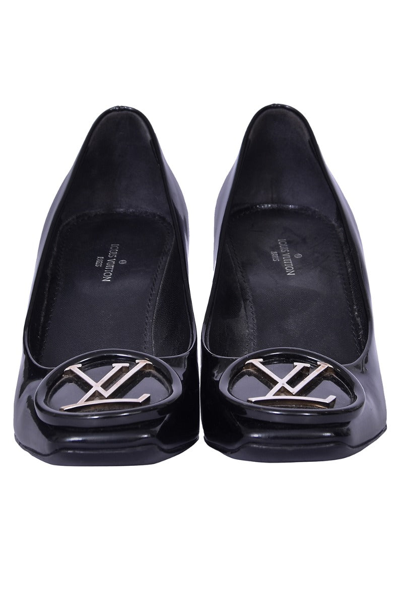 louis-vuitton-circle-logo-black-heels