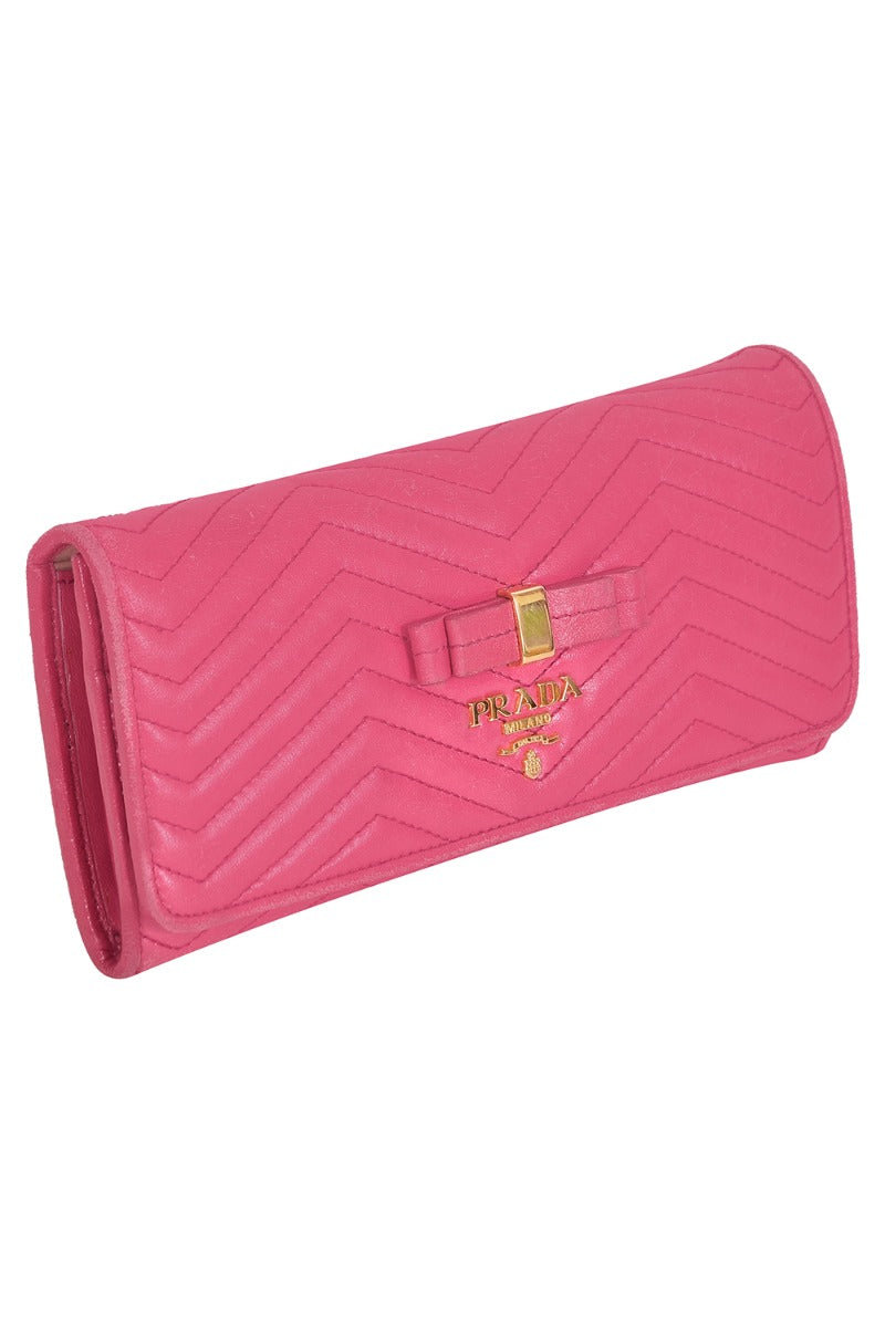 prada-pink-leather-logo-wallet