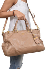 prada-vitello-daino-leather-handbag-rt156-103