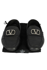 Valentino Garavani Size- EU 41 V Logo Signature Grainy Calfskin Driving Shoe